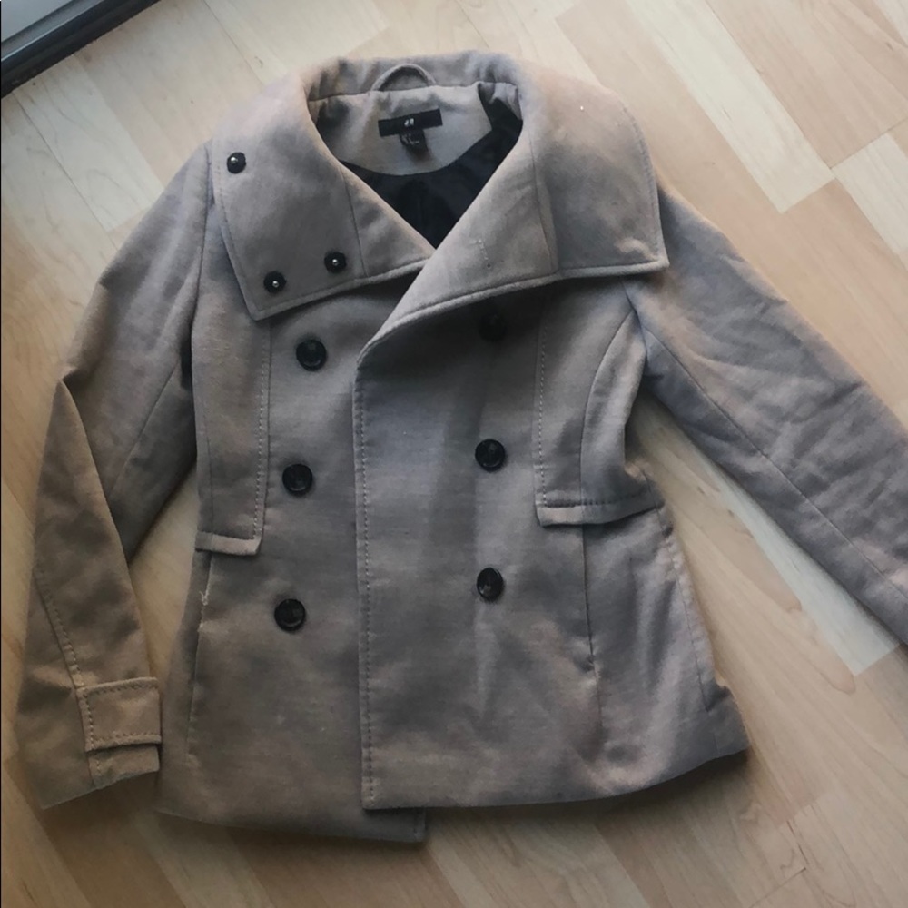 H&M Tan Peacoat! Size 2!